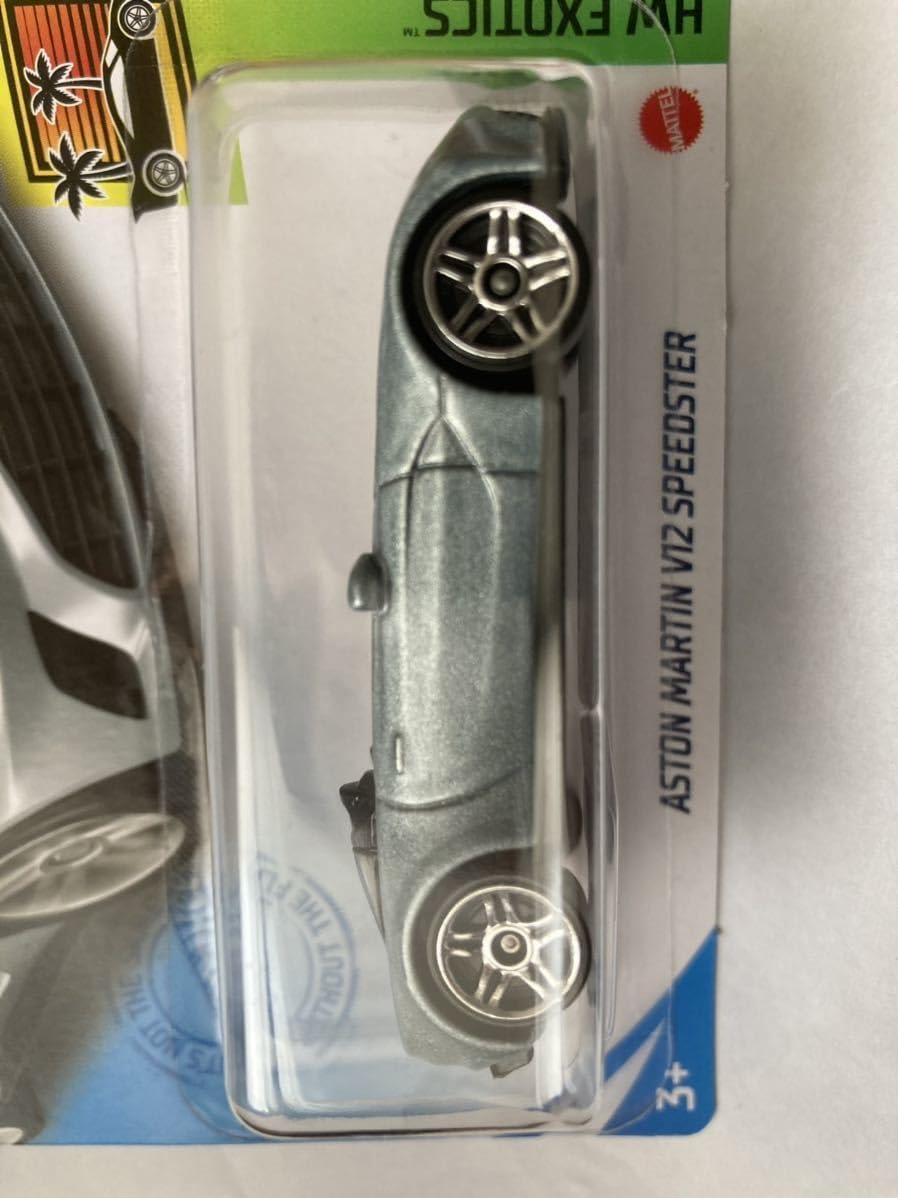 ピレリ スーパーコルサV3 SC1 120/70ZR17 22年 バリ溝 ピレリ スーパー